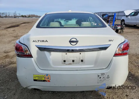 2015 Nissan Altima 2.5 from USA, damaged, VIN 1N4AL3AP4FC116341